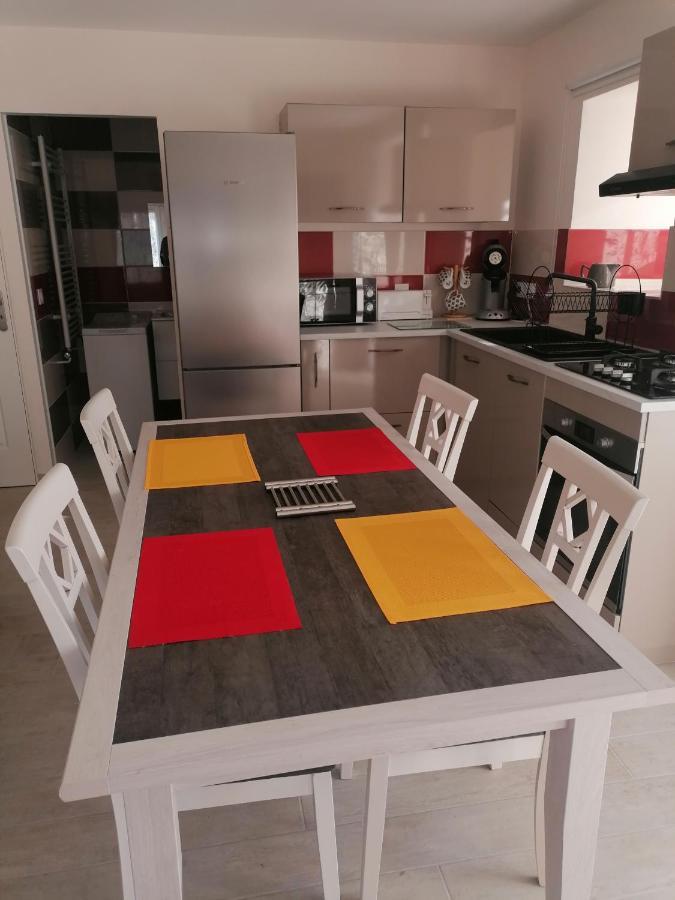 Appartamento La Basse-Cour Vic-sur-Cère Esterno foto