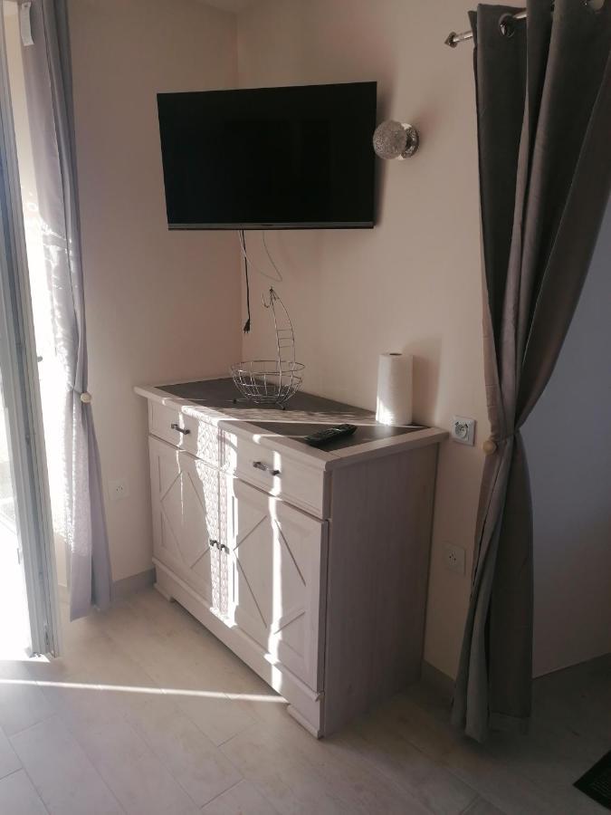 Appartamento La Basse-Cour Vic-sur-Cère Esterno foto